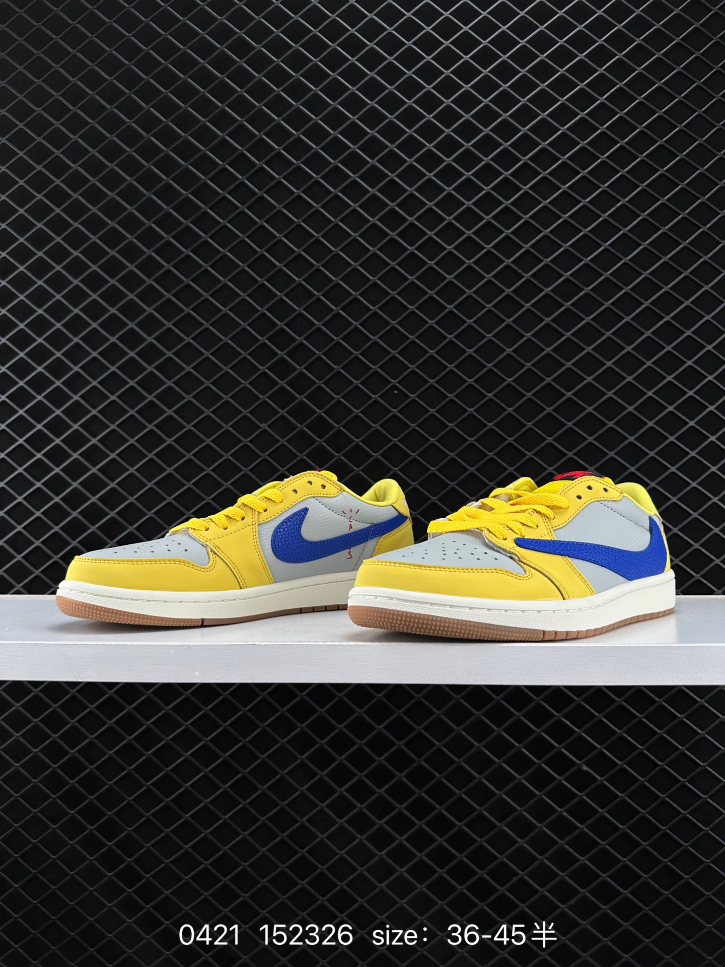 Travis Scott x NK Wmns Air Jordan 1 Low OG